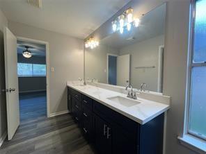Building Photo - 15631 Pilgrim Hall Dr