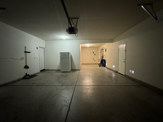 Building Photo - 3701 Pondera St