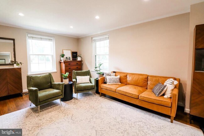 Building Photo - 3620 S Taylor St