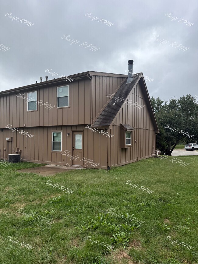 Building Photo - 6704 W 150th St
