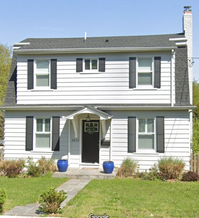 Building Photo - 2612 33rd St SE