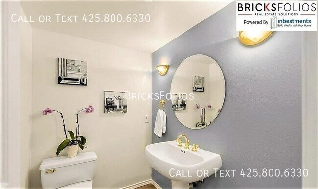 Building Photo - 320 5th Ave