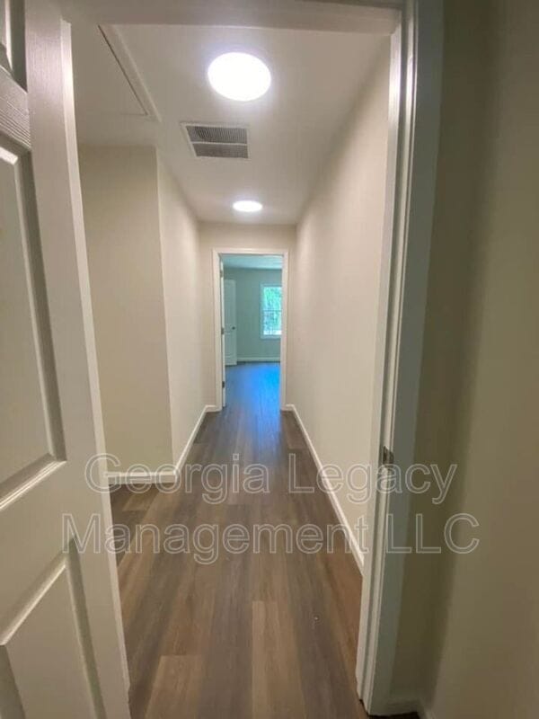 Building Photo - 140 Henry Meyer Rd