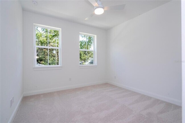 Building Photo - 2180 Forest Cir
