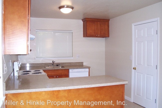 Building Photo - 2082 Kim Louise Dr