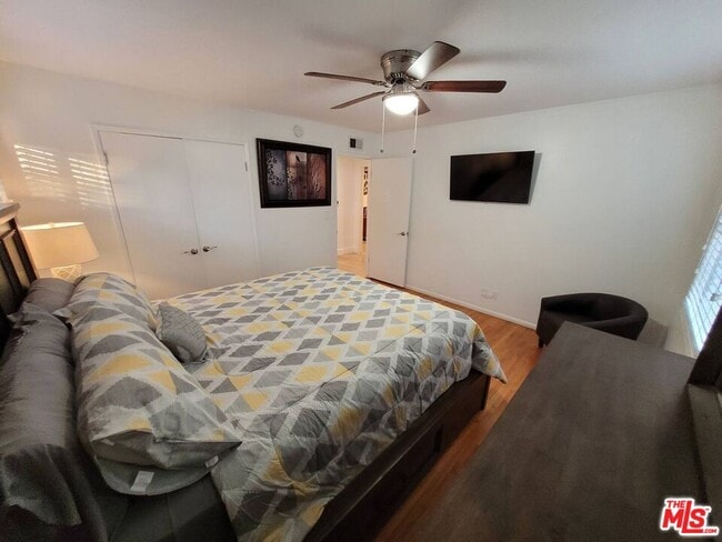 Building Photo - 335 S California St