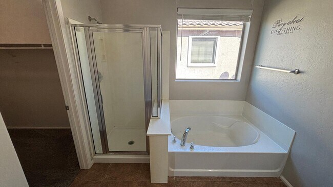 Building Photo - 44424 W Knauss Dr