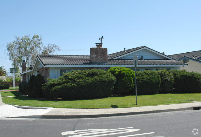Building Photo - 3110 Homestead Rd