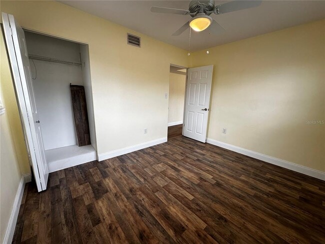 Building Photo - 8933 Narcissus Ave