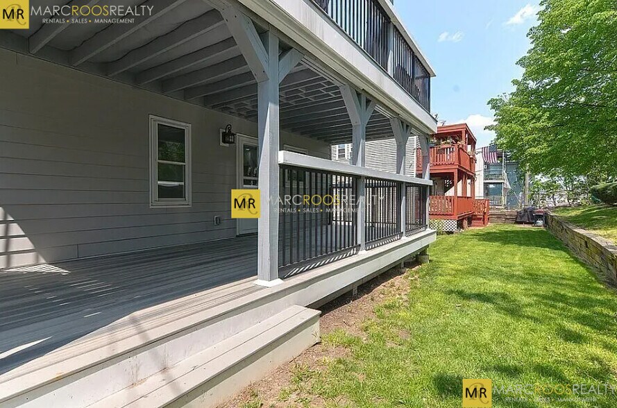 Building Photo - 237 Trenton St