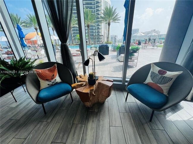 Building Photo - 4111 S Ocean Dr