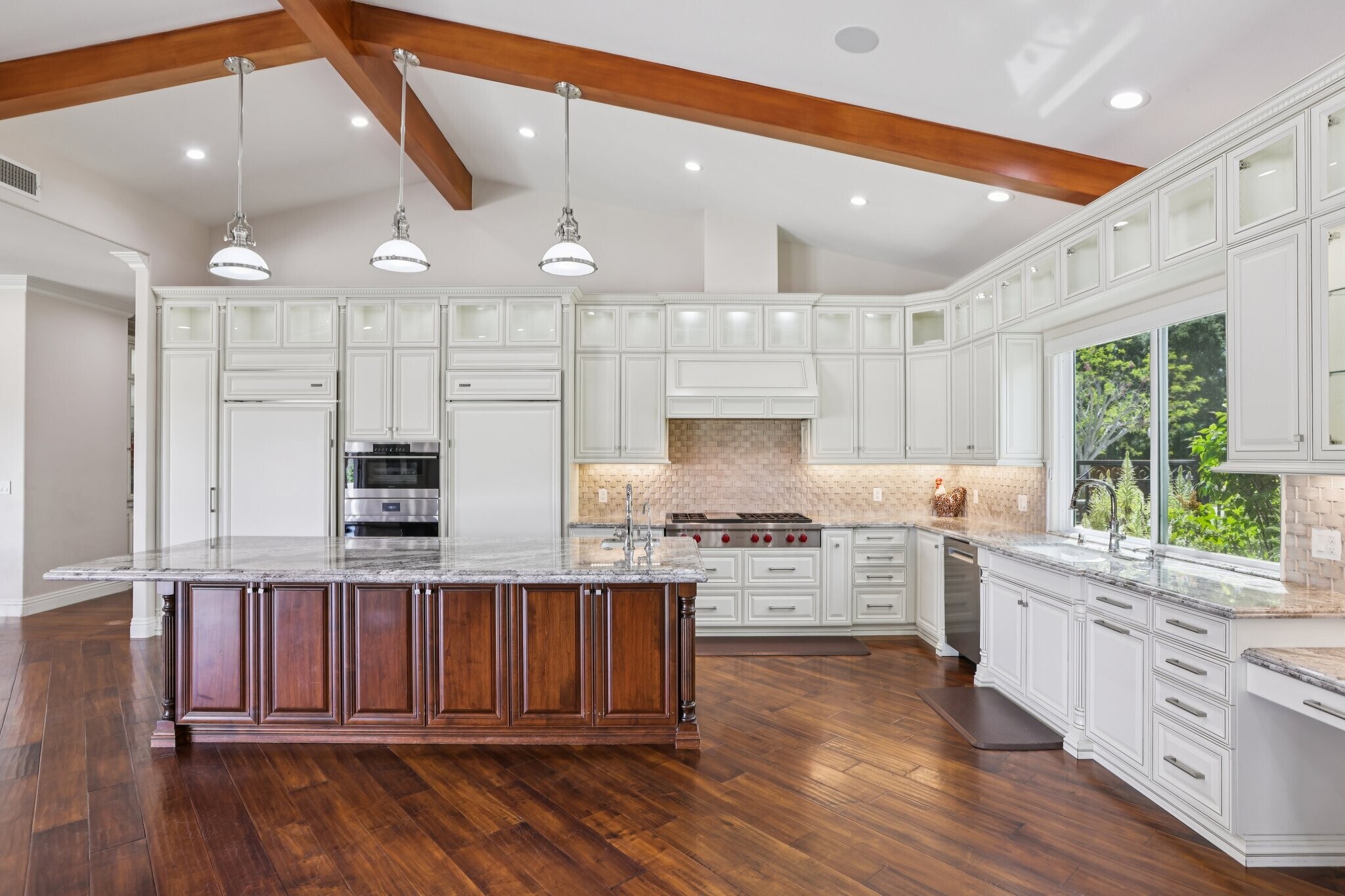 Building Photo - 27048 Triumph Ave