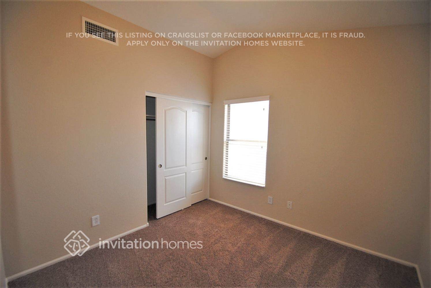 Building Photo - 519 N 167th Dr