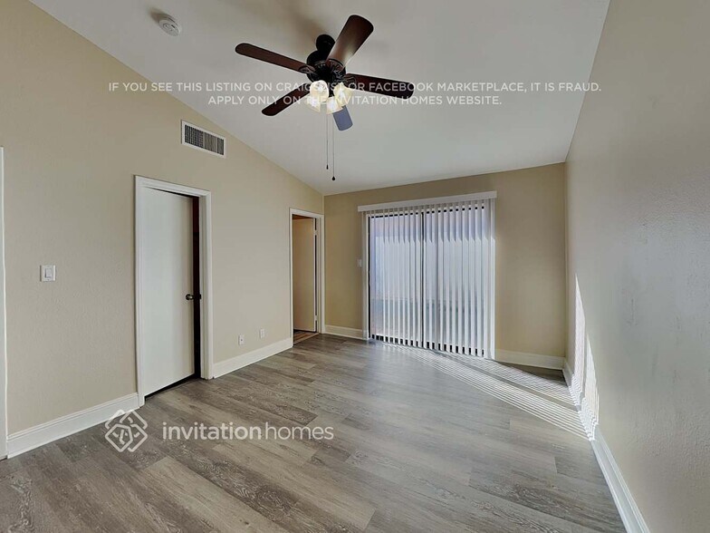 Building Photo - 8428 Mulcahy Ave