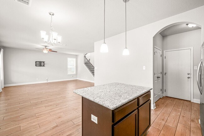 Building Photo - 13154 Beals Cir