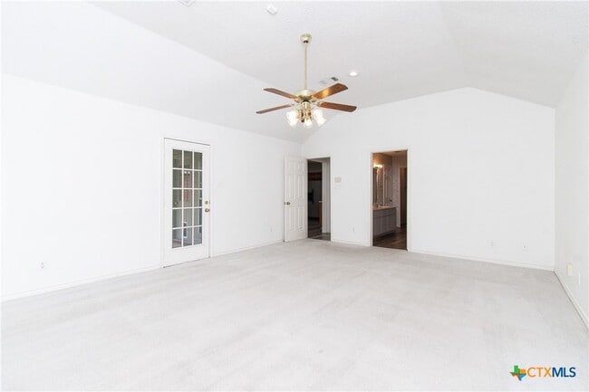 Building Photo - 524 Neches St