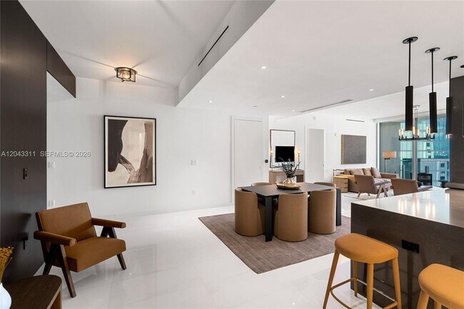 Building Photo - 300 Biscayne Blvd Way