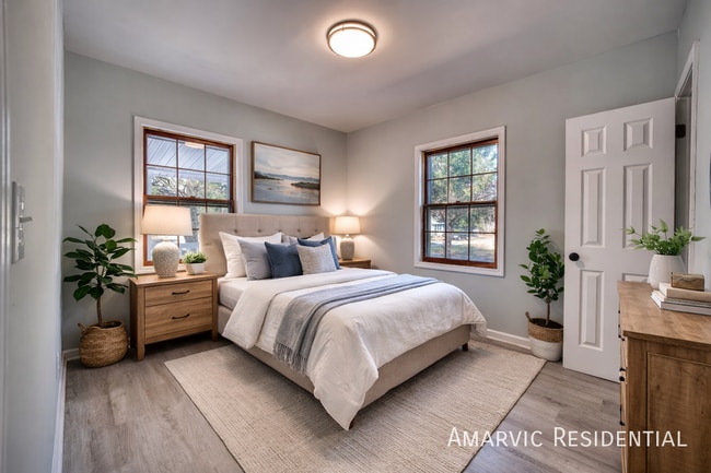 Building Photo - 3541 Zeno St