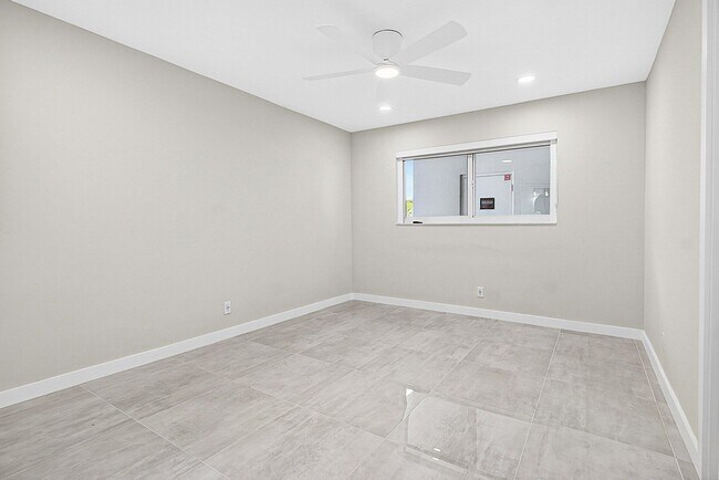 Building Photo - 3351 Spanish Trail