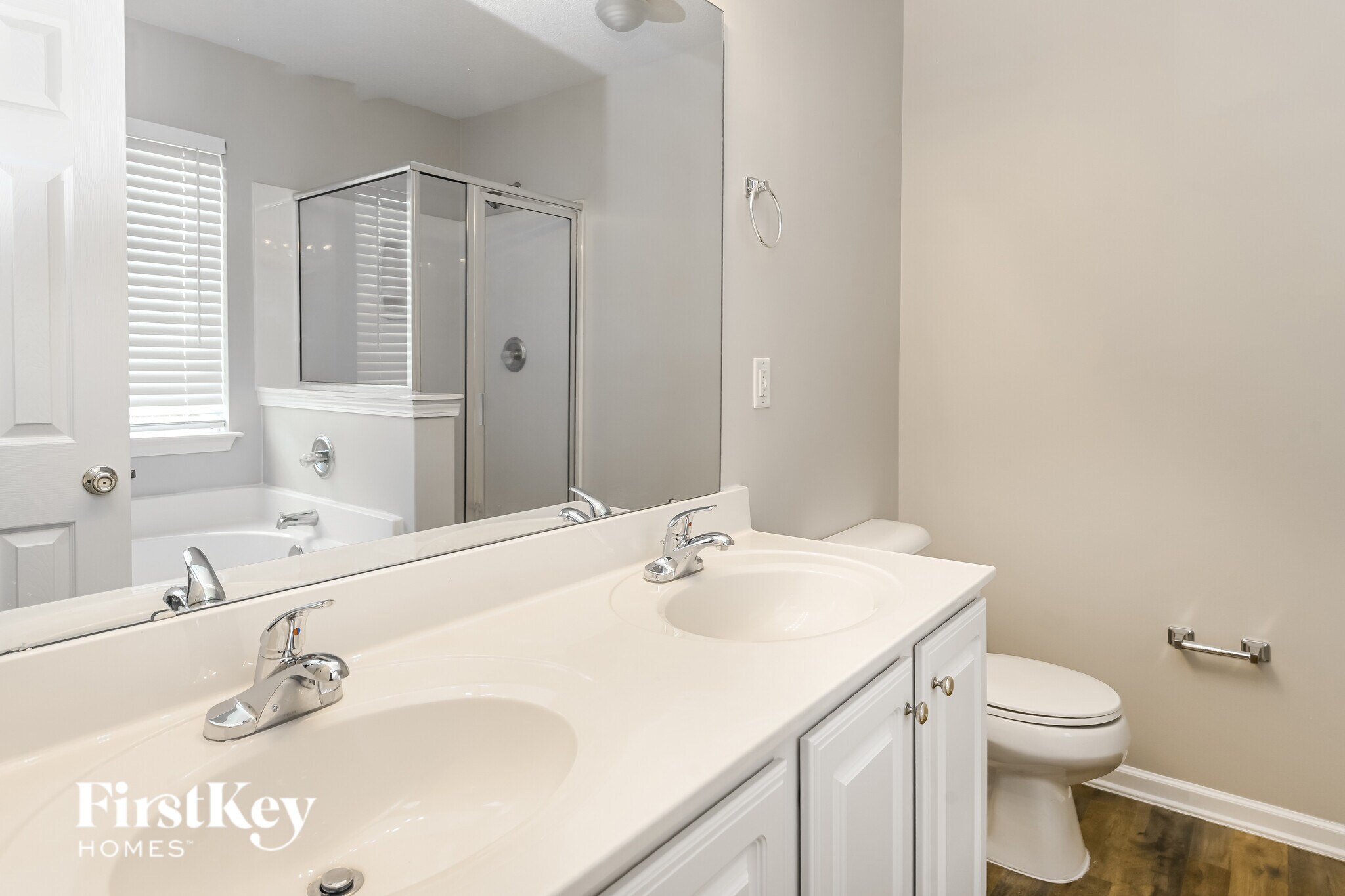 Building Photo - 1904 Duke Adam St