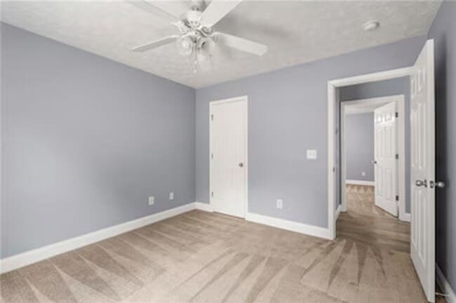 Building Photo - 60 Duke Dr