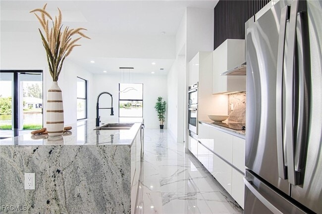 Building Photo - 829 NW 29th Ave