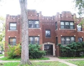 Building Photo - 6401 S Maplewood
