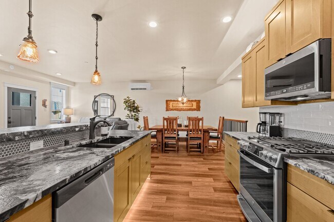 Building Photo - 24493 E Pinnacle Ct