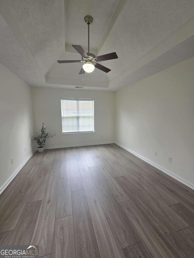 Building Photo - 2633 English Oaks Ln NW