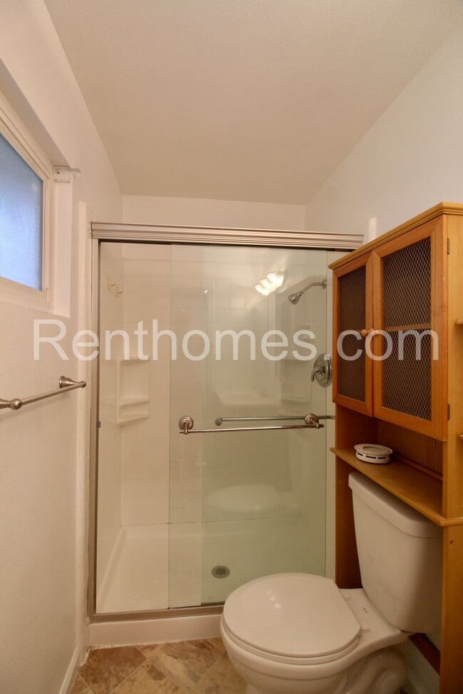 Building Photo - 13828 Otis Pl