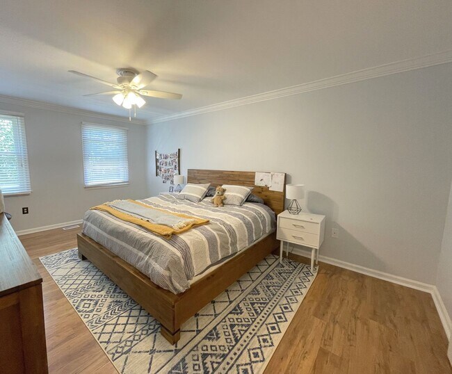 Building Photo - Leesburg Country Club 4 Bed 3.5 Bath SFH For Rent!