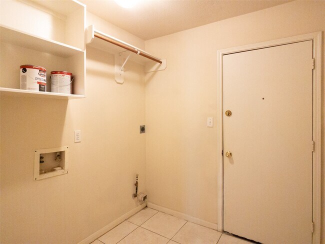 Building Photo - 17234 Rancho Verde Way