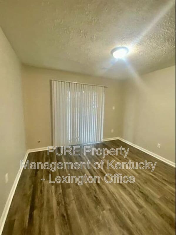 Building Photo - 301 Christy Allyn Ct