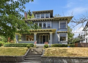 Building Photo - 5Bd/2.5Ba Everett Home