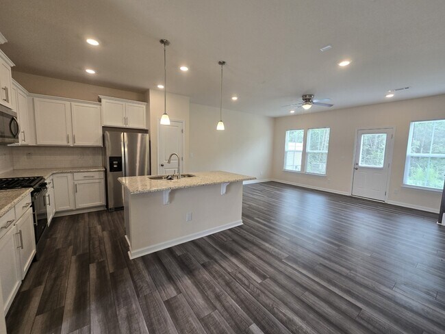 Building Photo - 4028 Beckton Trl
