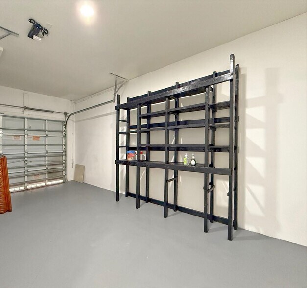 Building Photo - 16562 SW 71st Ter