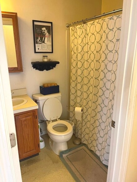 Building Photo - 98 Berkshire St