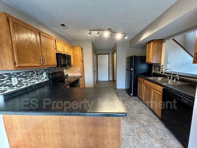 Building Photo - 6316 Long River Ln