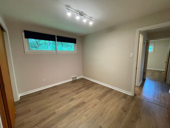 Building Photo - Tastefully Updated 3 Bedroom Home in McCan...