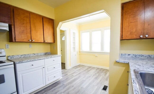 Building Photo - Spacious 4-Bedroom Home in Arbor Lodge – P...