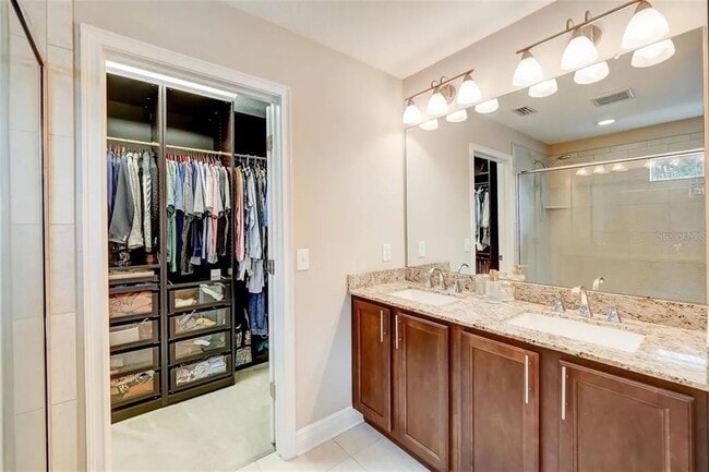 Building Photo - 2514 W Douglas St