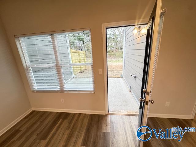 Building Photo - 136 Foster Wy Dr