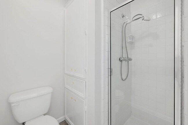 Building Photo - 10408 Double Spur Loop