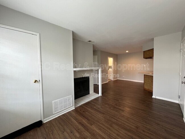 Building Photo - 1251 Wyndham Dr