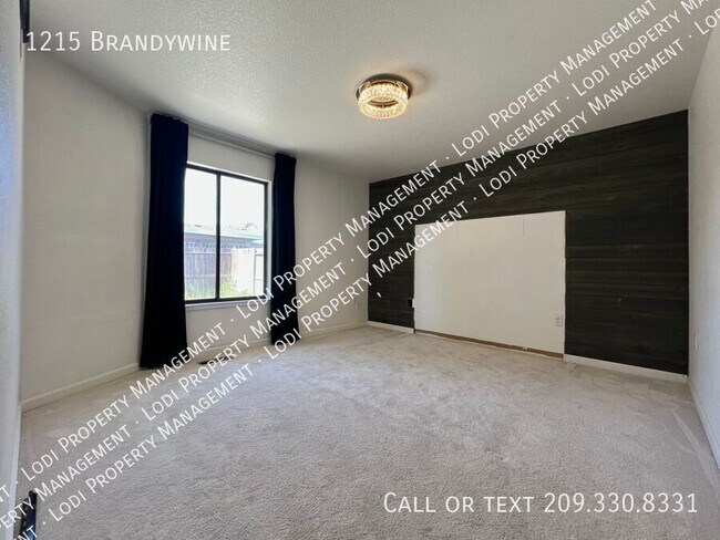 Building Photo - 1215 Brandywine-