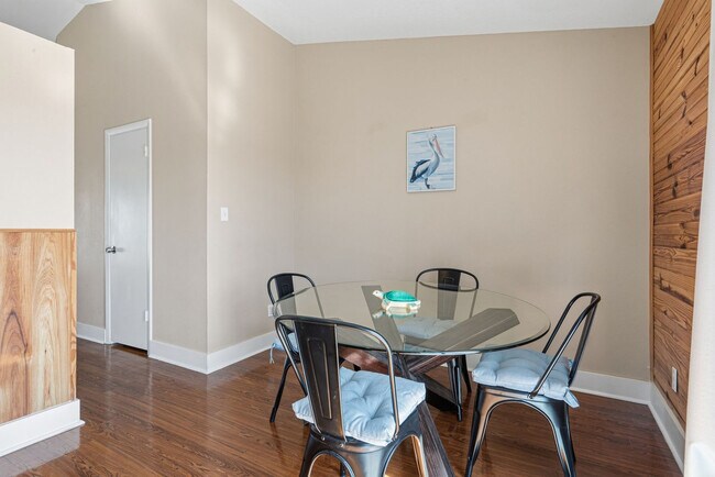 Building Photo - 16 Gulf Breeze Ct