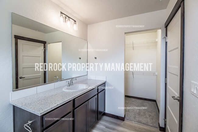 Building Photo - 1582 Latitude Ln