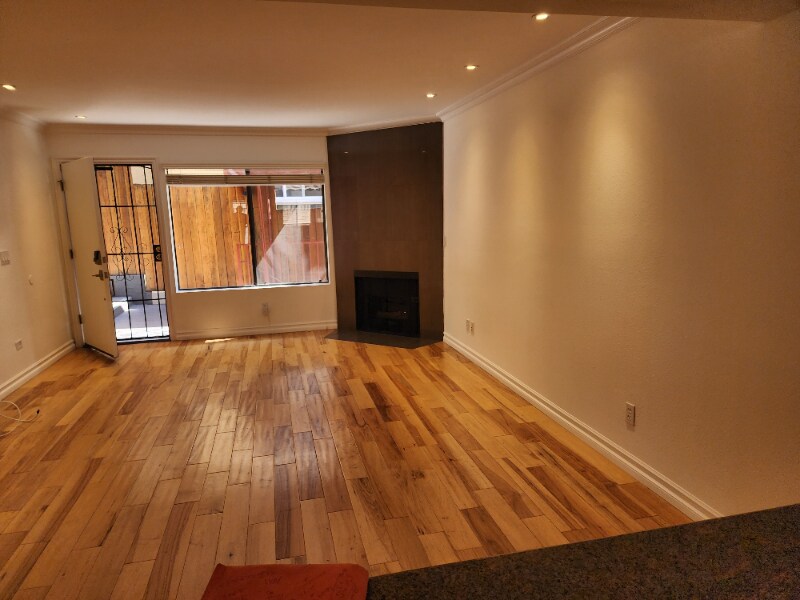 Building Photo - 11630 Chenault St