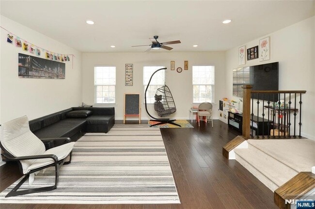 Building Photo - 12-48 Plaza Road Unit