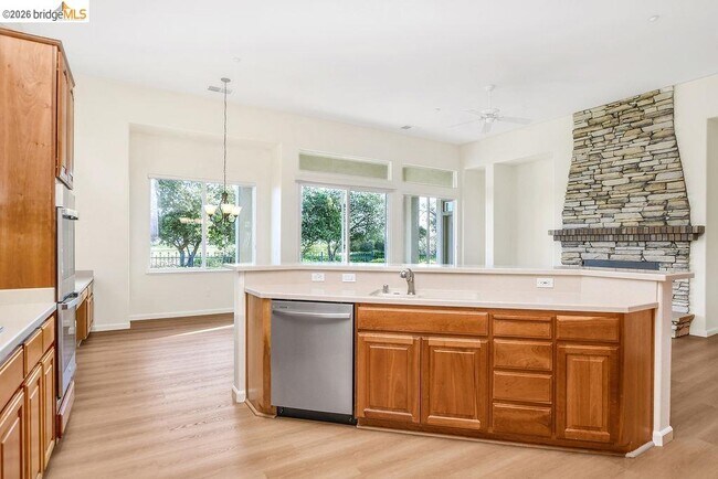 Building Photo - 1503 Bismarck Ln